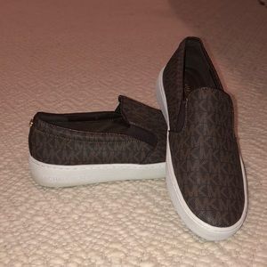 Michael Kors Slide On shoes